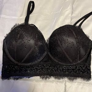 Lace very sexy push up bra, multi way straps.